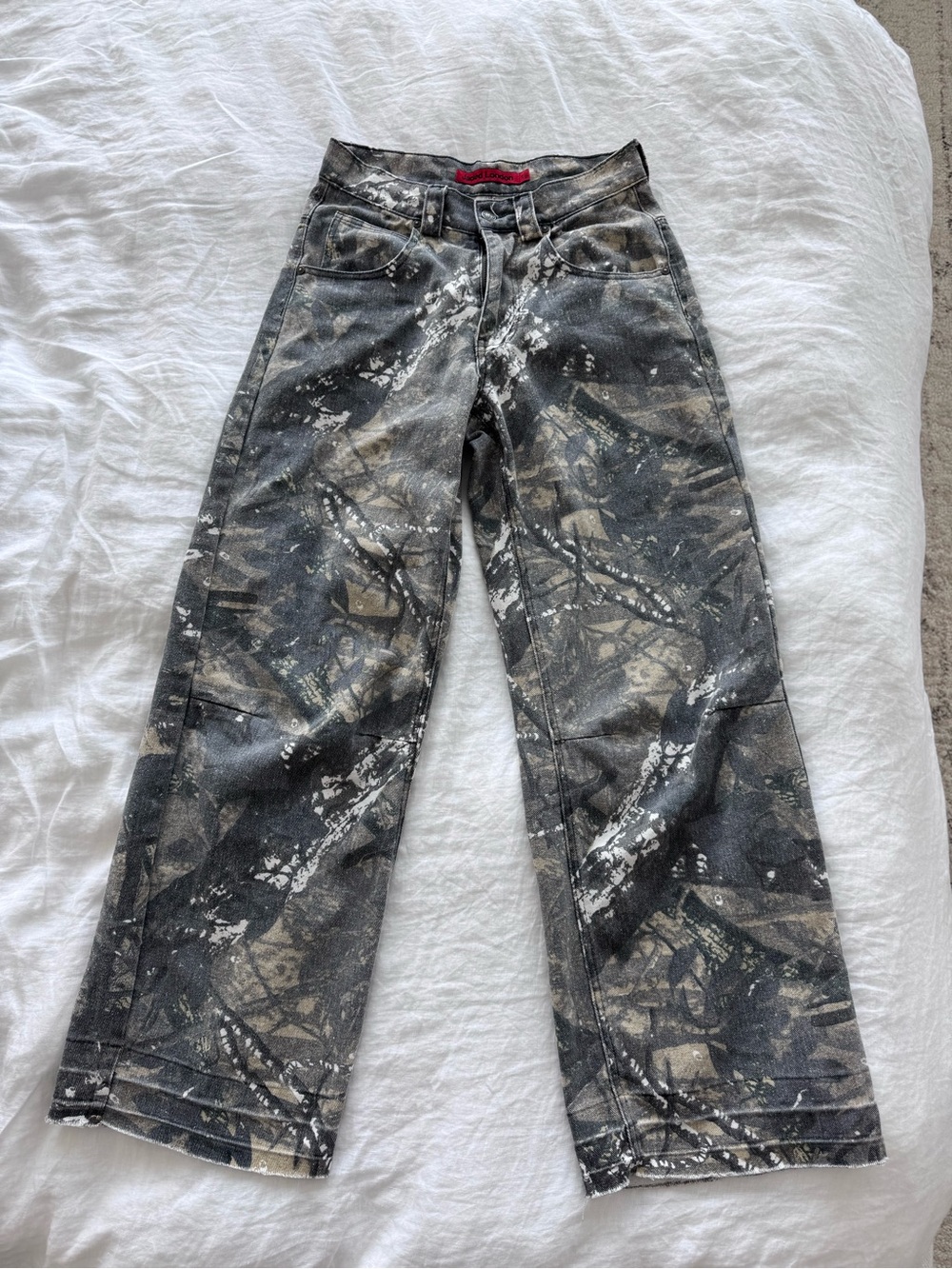 Jaded London size 28 Colossus Jeans in Camo